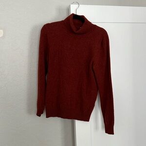 Uniqlo wool turtle neck